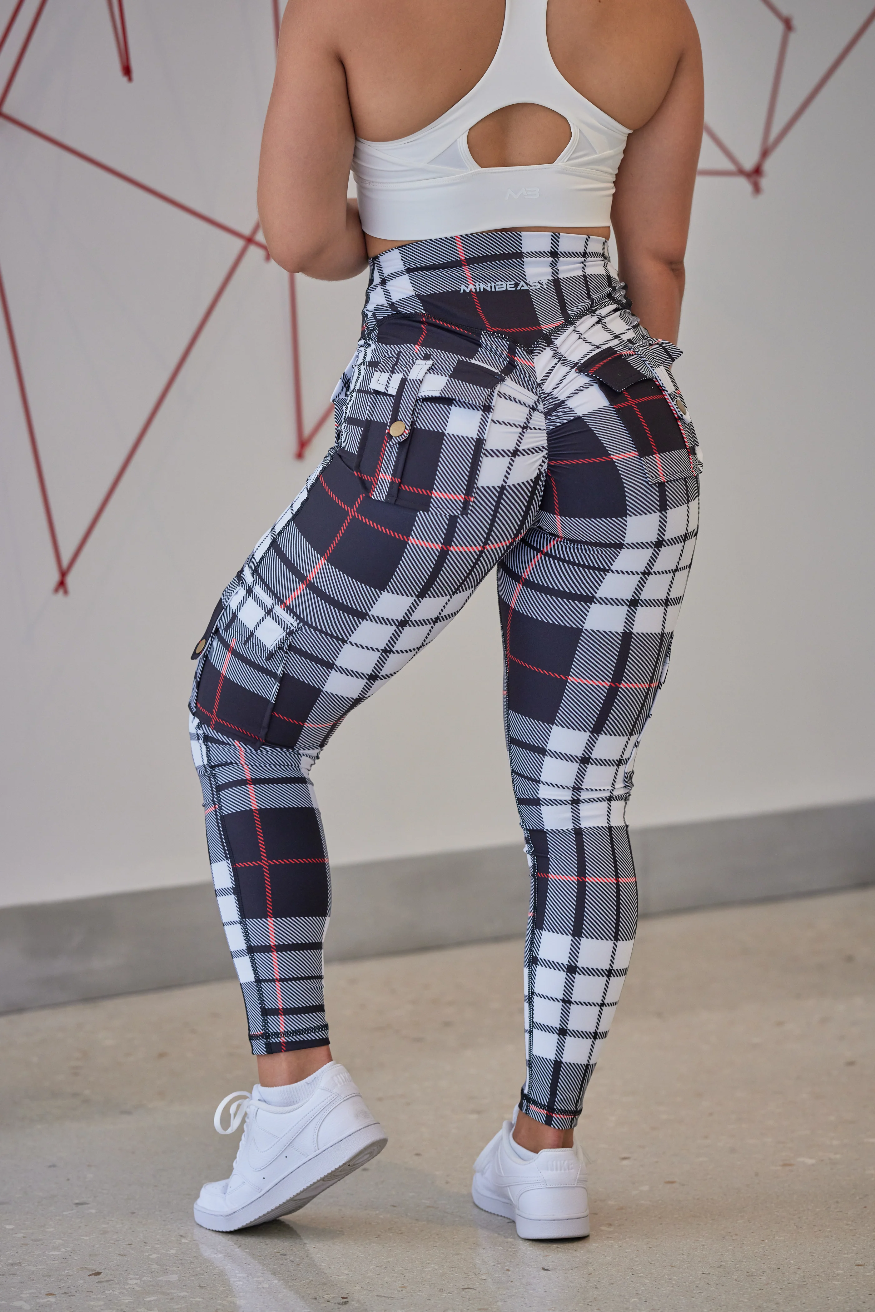 Curve Cargo EVO Leggings - Image 35