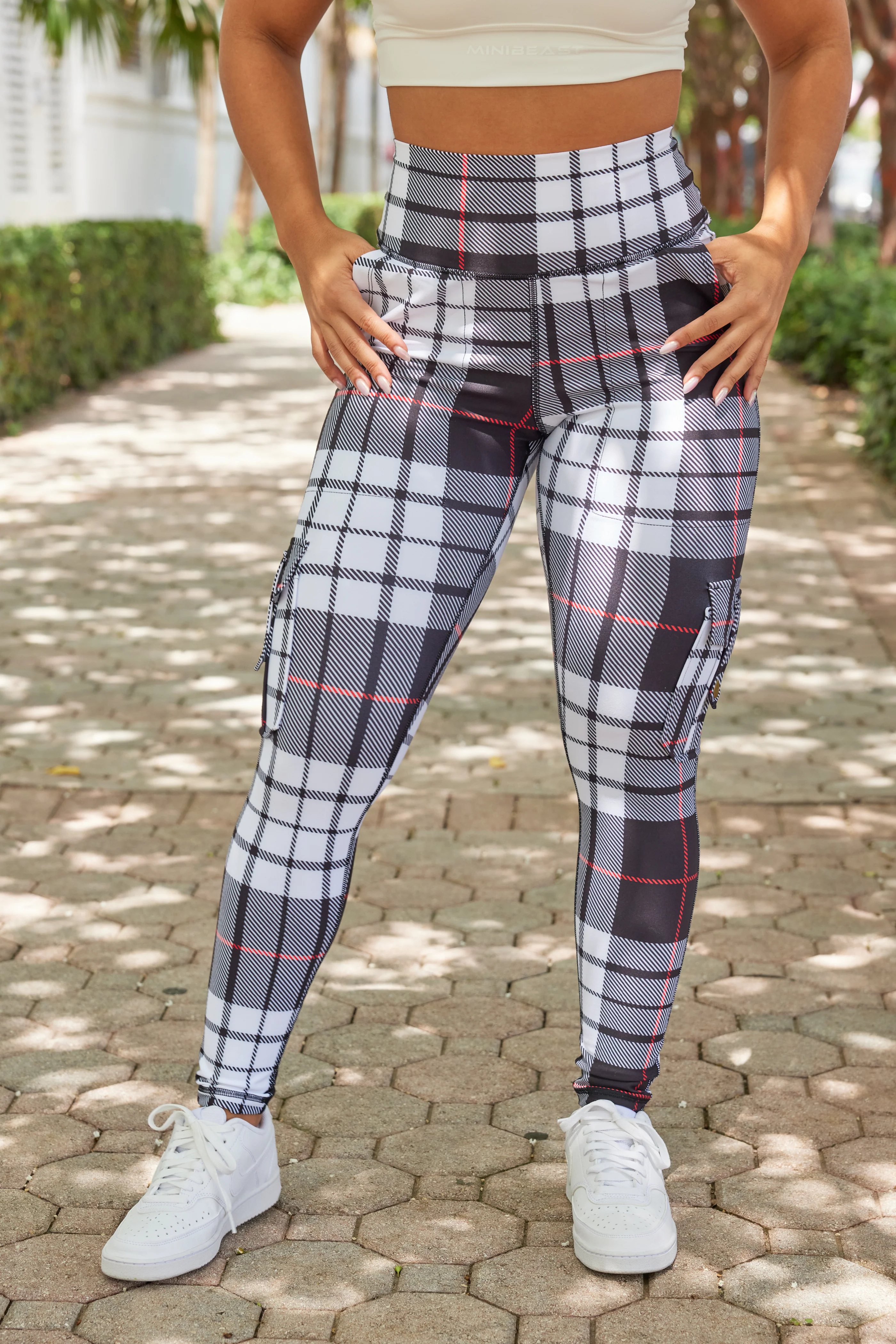 Curve Cargo EVO Leggings - Image 36