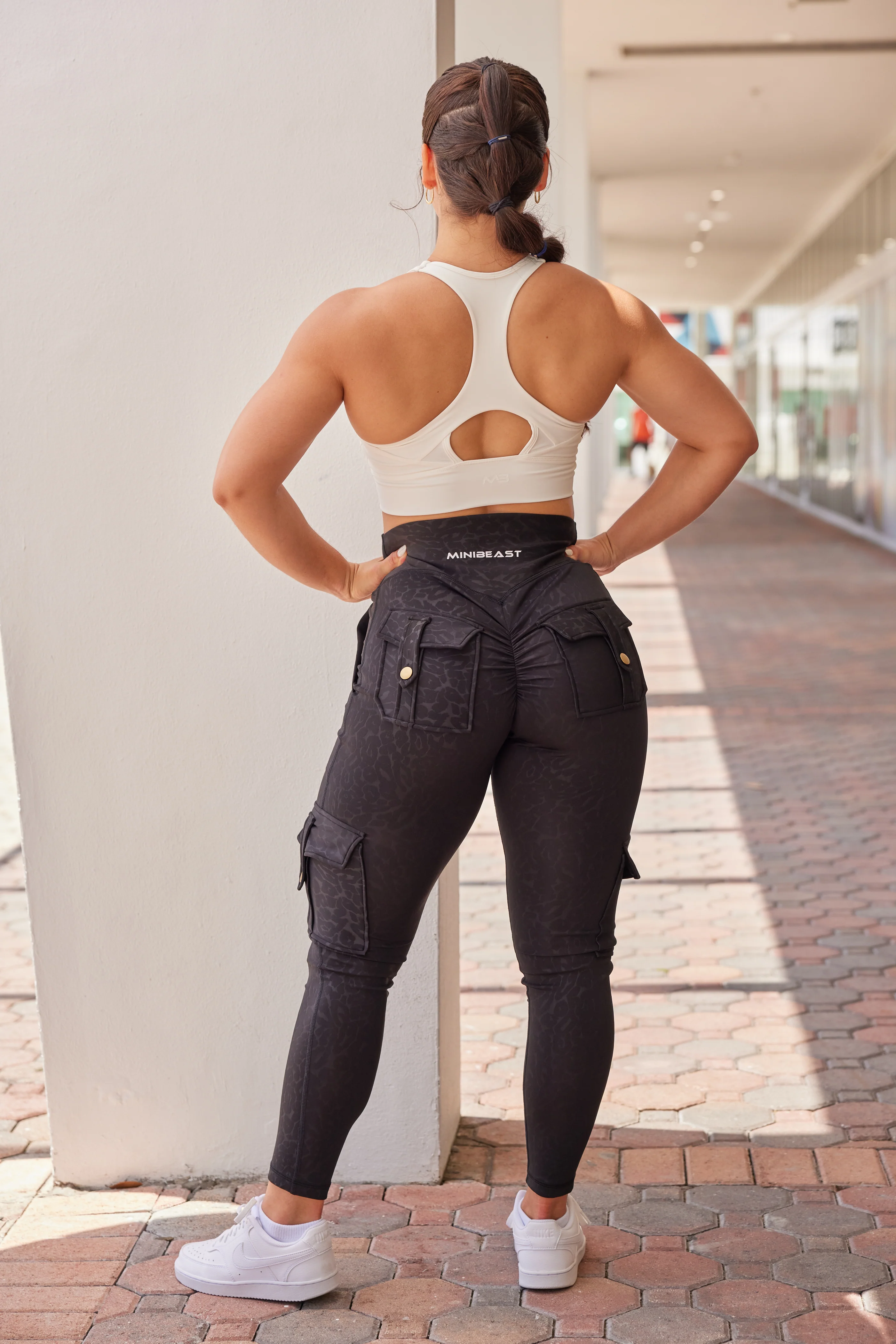 Curve Cargo EVO Leggings - Image 45