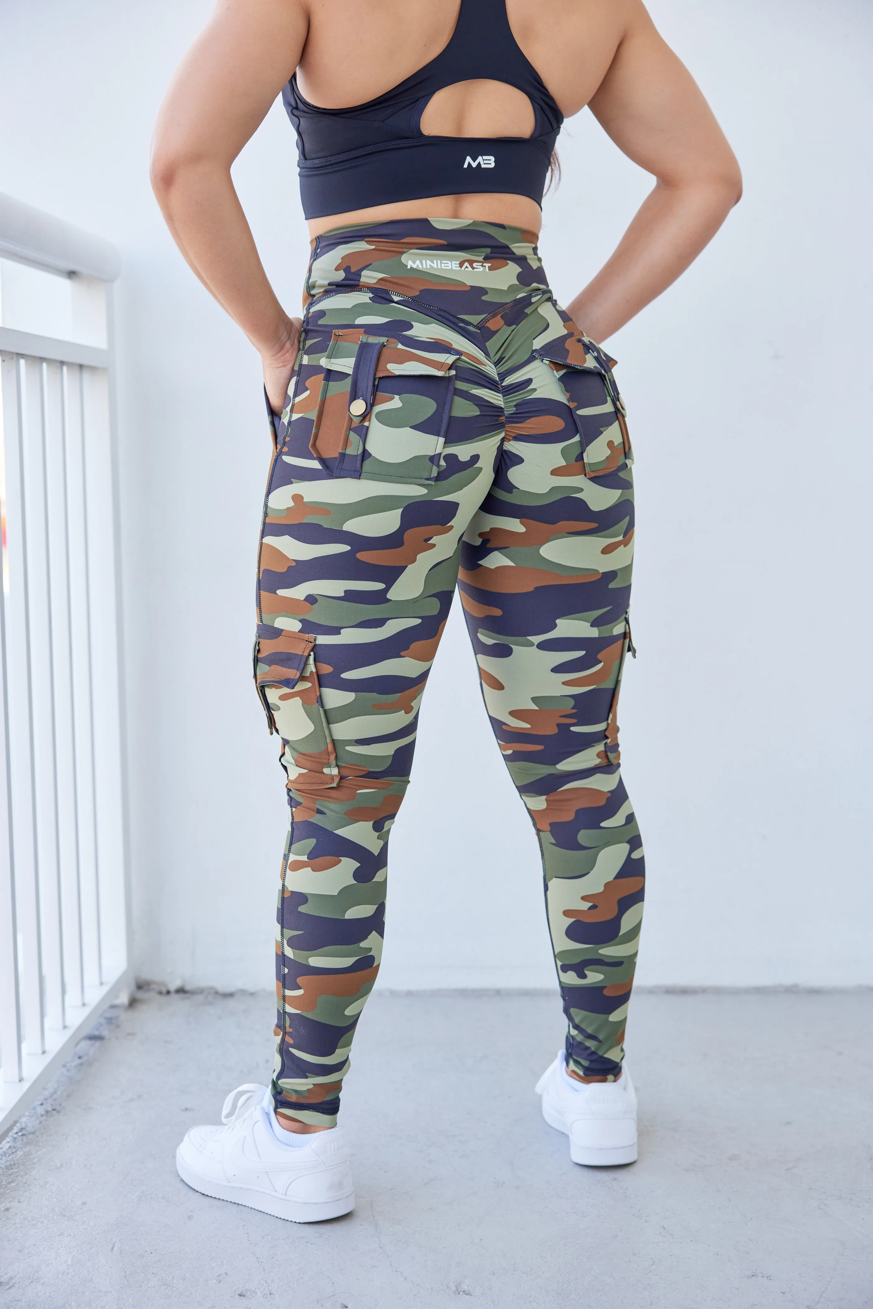 Curve Cargo EVO Leggings - Image 102