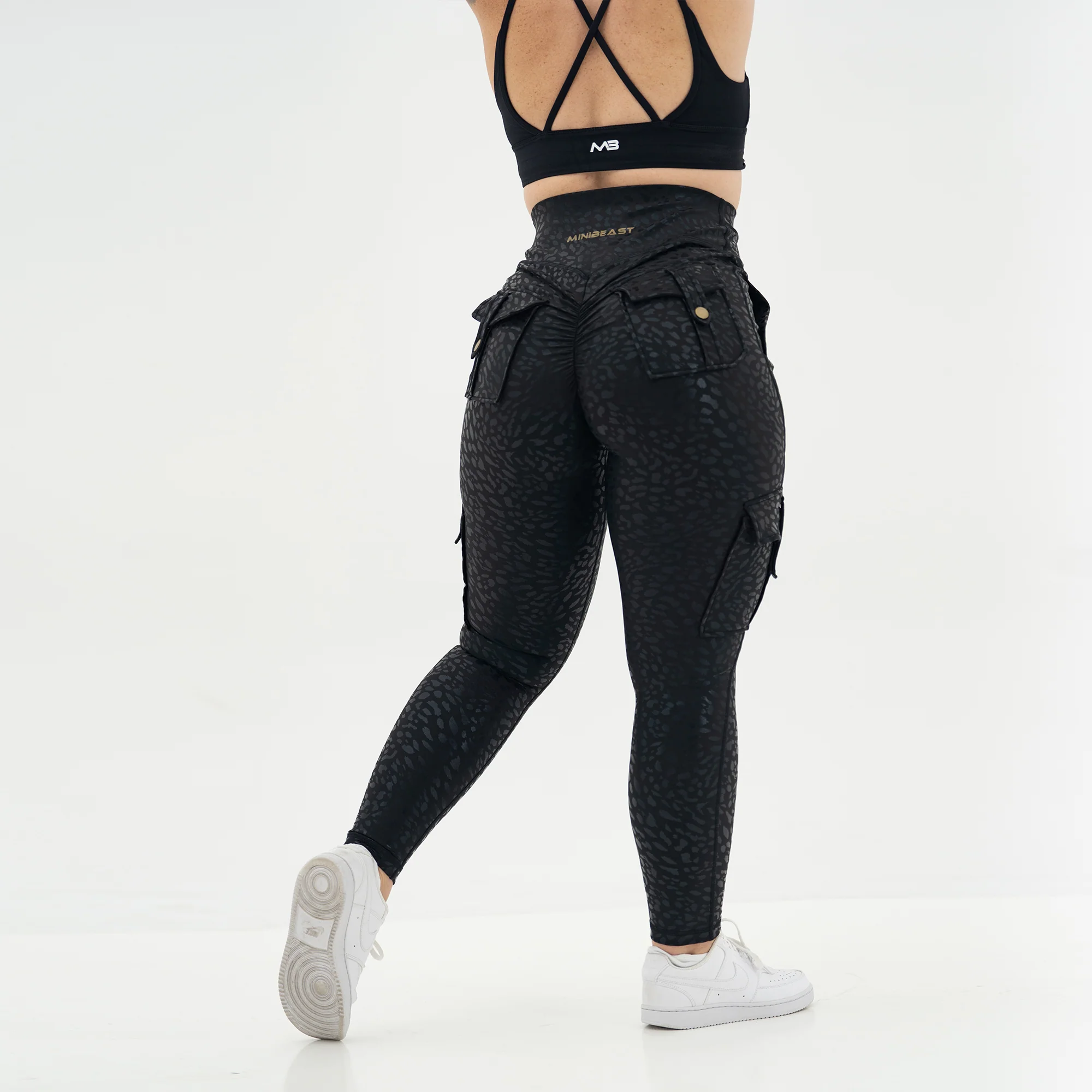 Curve Cargo EVO Leggings - Image 180
