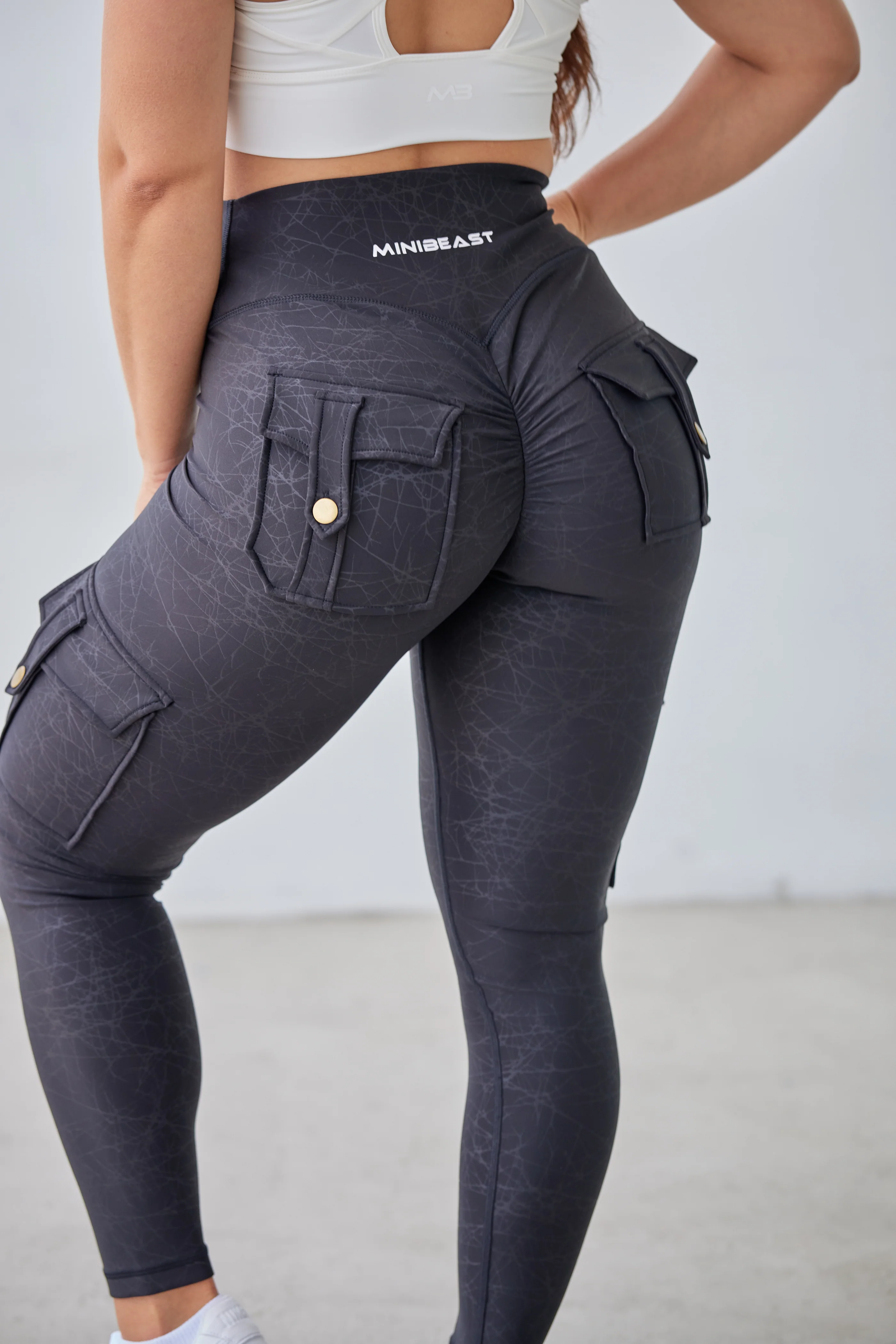 Curve Cargo Leggings - Image 30