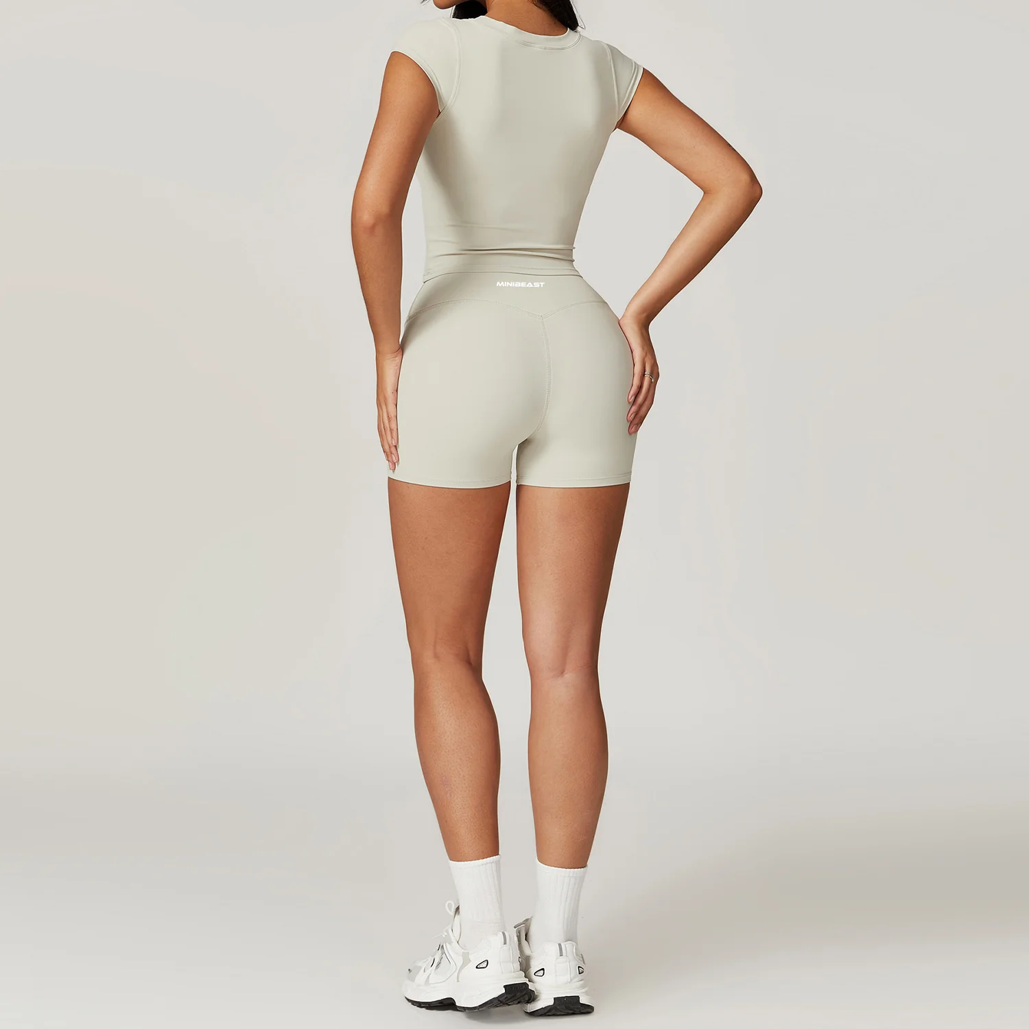Momentum Shorts - Image 60